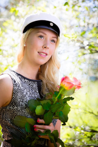 Ylioppilaskuva ylioppilas luonnossa